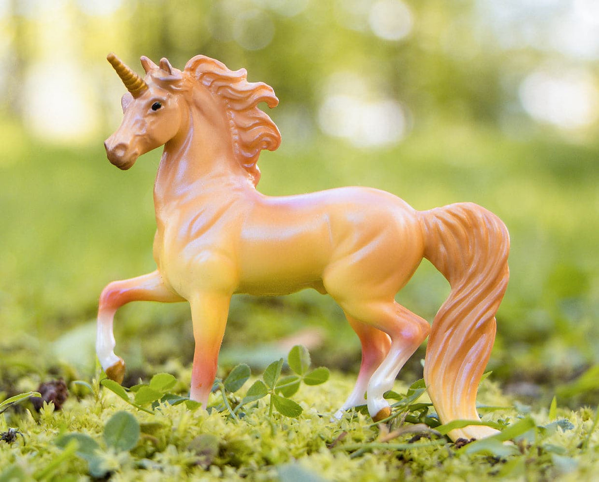 Breyer Unicorn Treasures Citrine figurine - yellow unicorn