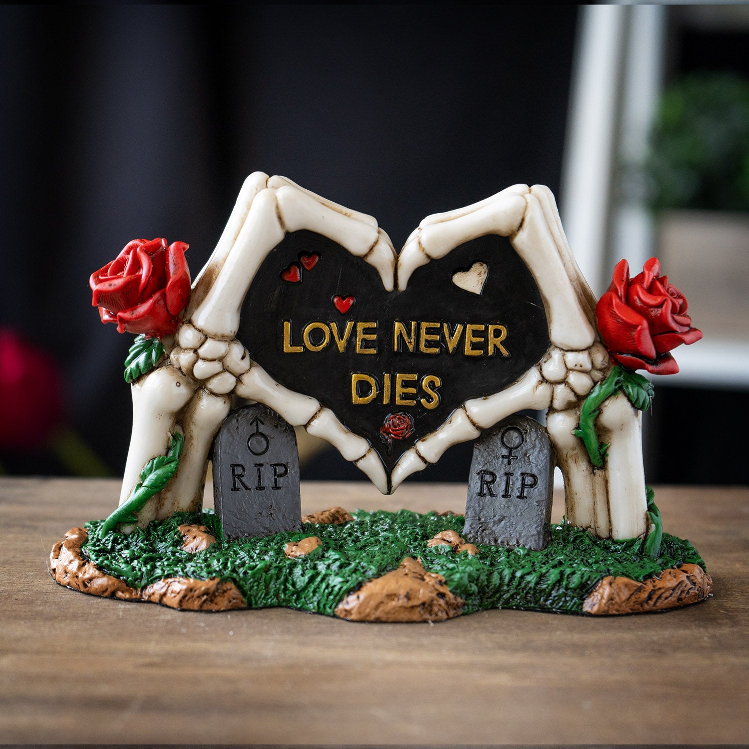 Love Never Dies Wedding Skeletons Figurine - Halloween Gifts
