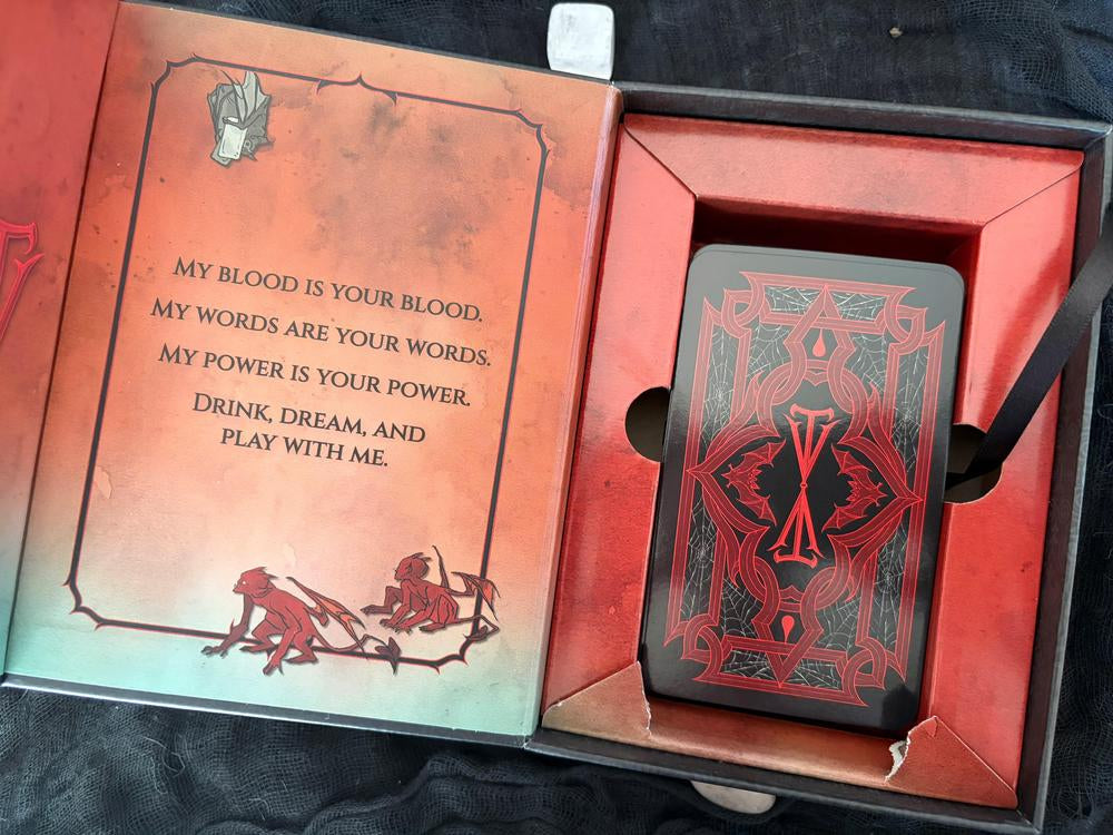 The Vampire's Tale Tarot deck set