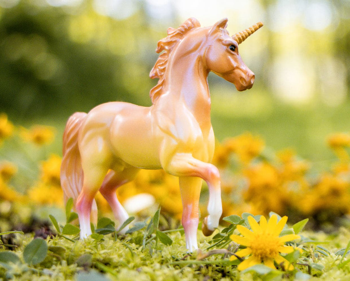 Breyer Unicorn Treasures Citrine figurine - yellow unicorn