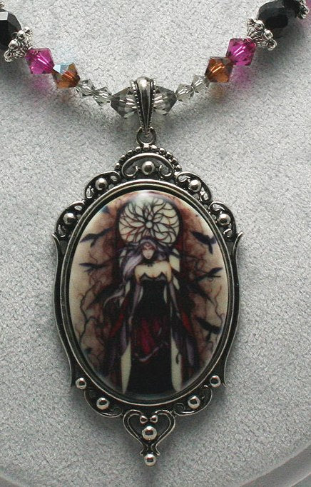 Dark Queen Necklace