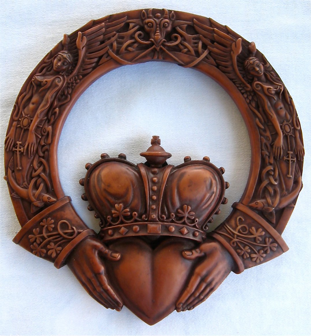 Irish Claddagh Celtic Wall Plaque